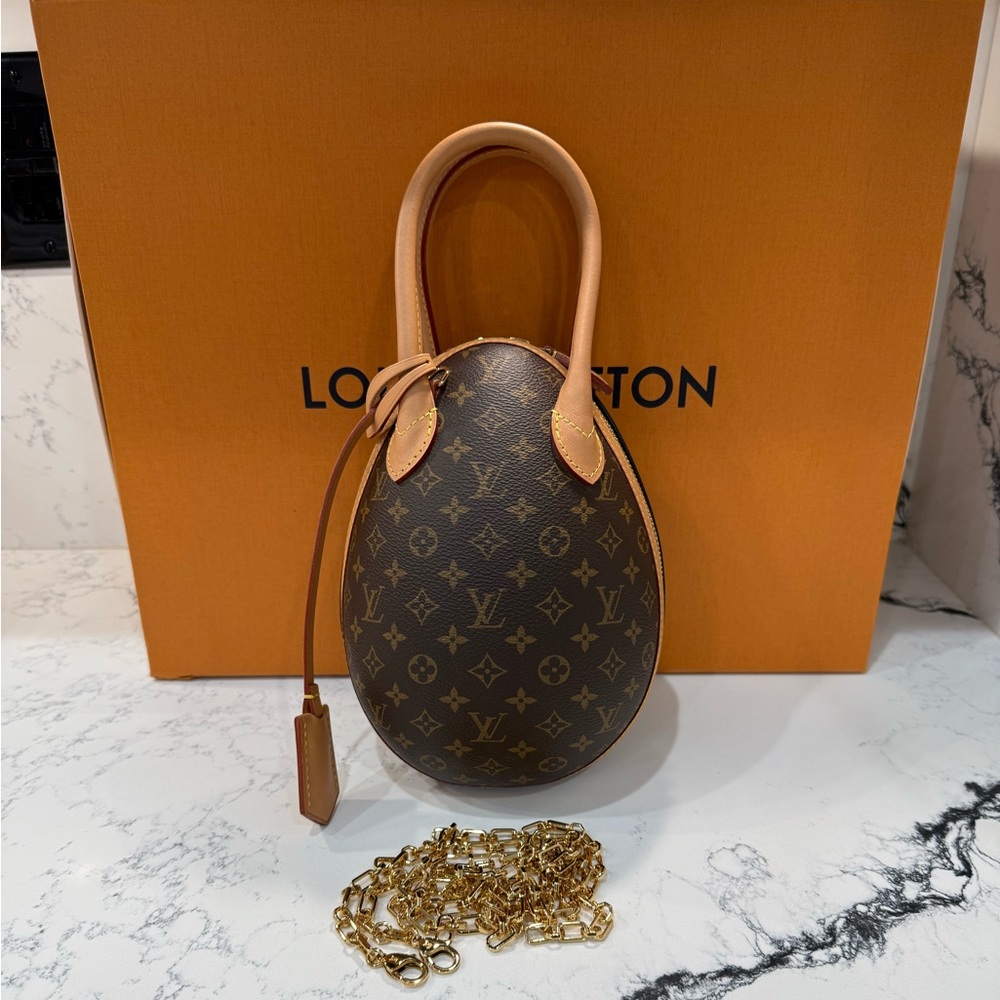 Louis Vuitton Egg Bag
